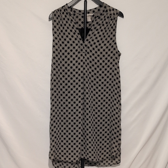 H&M Black and Cream Geometric Midi Dress - Picture 2 of 6